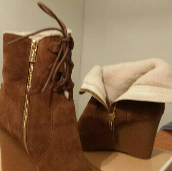 Michael Kors Boots - Picture 1 of 1